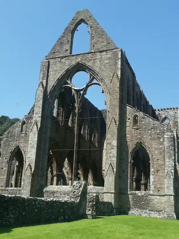 Exploring the breathtaking Tintern Abbey on the Welsh-English border