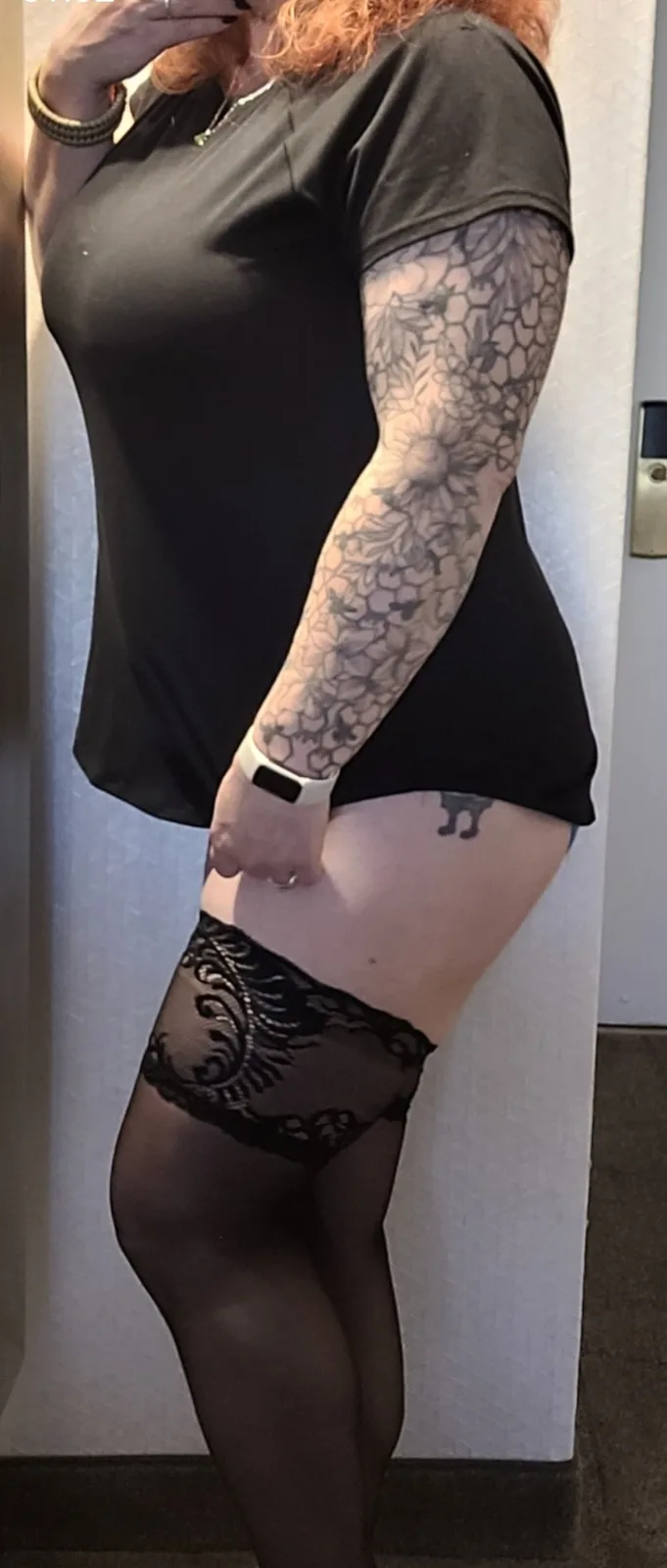A redhead expressing gratitude for those fabulous thighs!