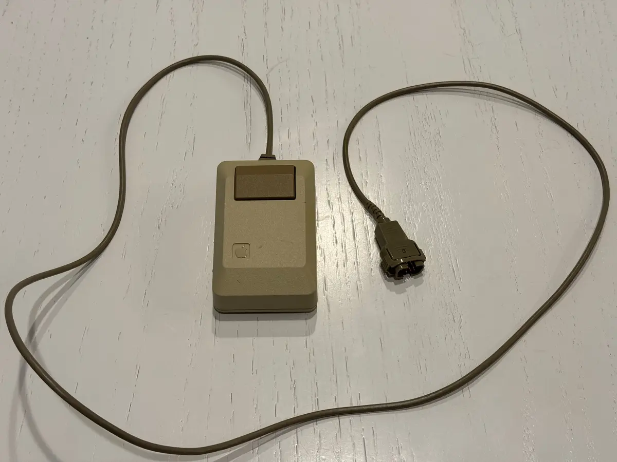The Apple Twiggy: A Vintage Macintosh Mouse Prototype