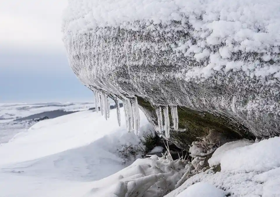 Nature's Art: Stunning Icicles